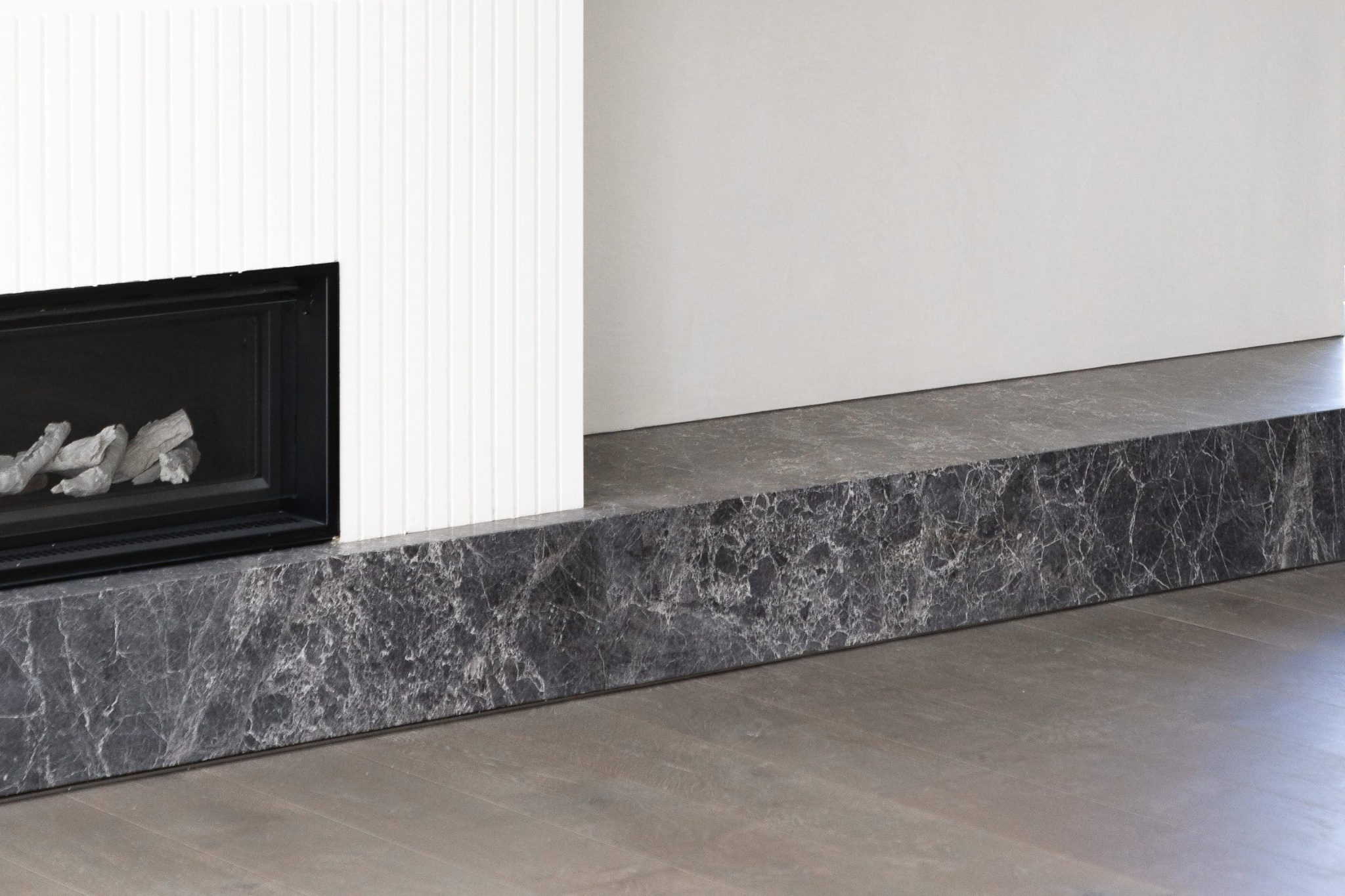 luna male street stone fire place